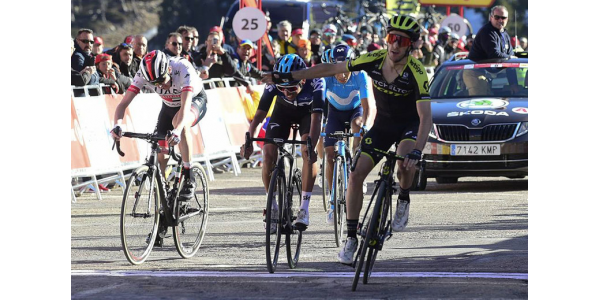 Adam Yates derrotó a muchos escaladores