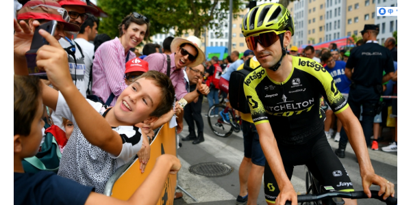 Sam Bennett gana la primera victoria del Tour de España
