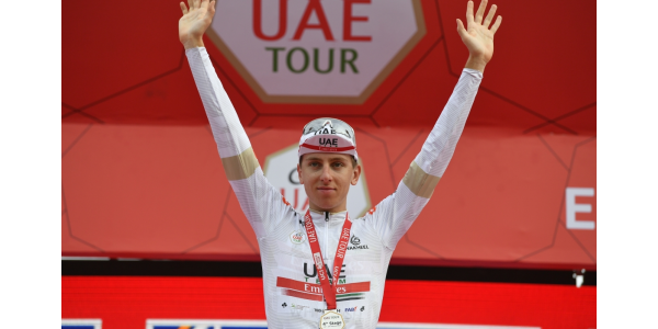 ¡Pogacha se defiende! Cochecito vence a Luchenko