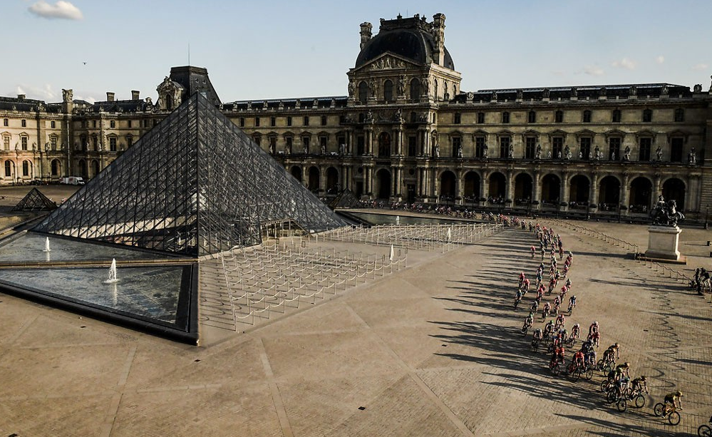 ¡BERNAL ganó el campeonato del Tour de Francia!