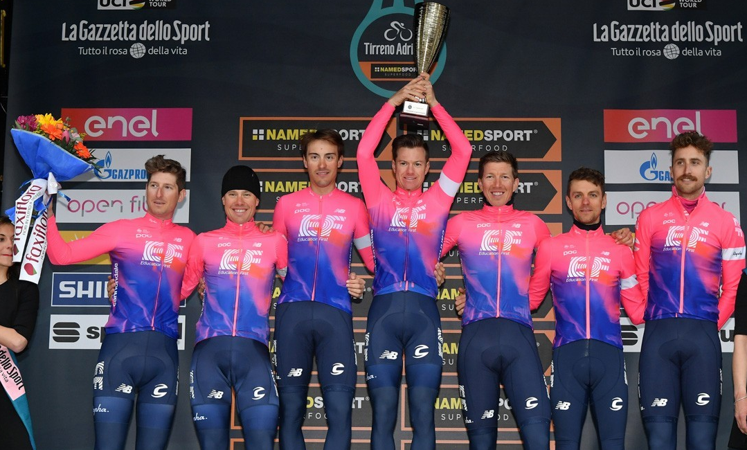 ¡Él no es el favorito pero gana en la final!